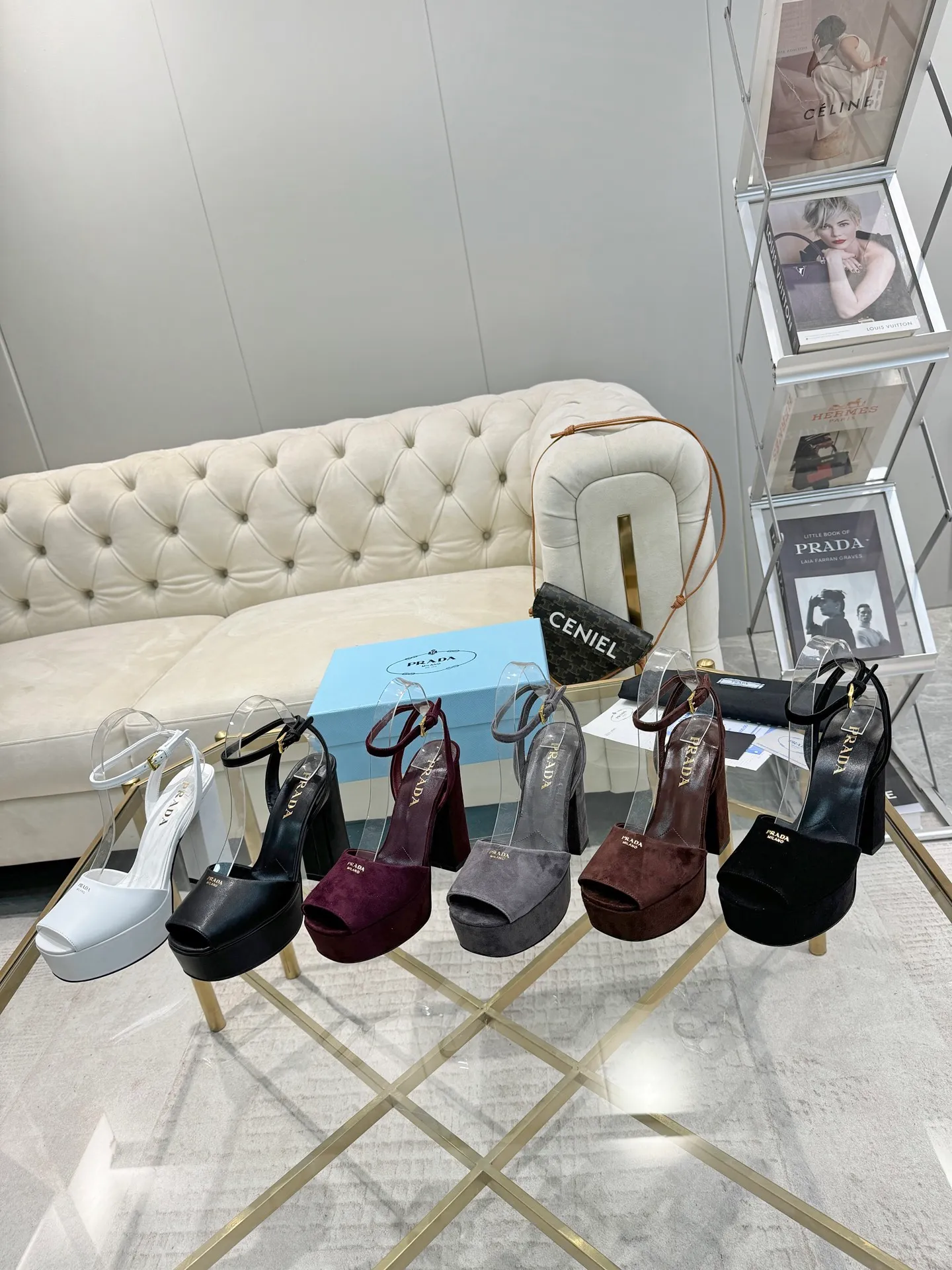 👟👟Ex-factory price 600👟👟 (imitation leather bottom-20) New arrival 👉Ready stock👈Remove the original board and make a 1:1 replica‼ ️The highest version ✅ Prada's early spring catwalk hot style 😘The latest spring style thick square toe water platform series (genuine leather outsole), (simulated leather sole) goddess must-have for super beautiful feet 👉The upper is made of imported original calfskin, soft and textured, lining + foot pads, imported sheepskin lining, breathable and comfortable, private model water platform, heel, water platform 3.5M, heel height 12M Code number 35M-39M (34 40 41 42 43 is custom-made and cannot be returned or exchanged)